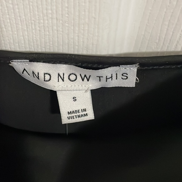 ANT Black Silk Effect Chain Top - Picture 4 of 10